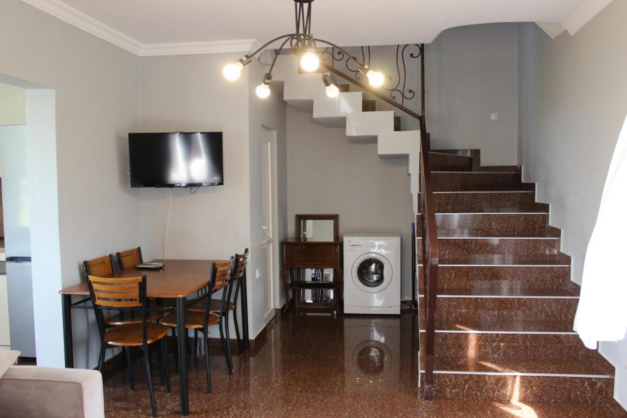 Дом На Пляже Black Sea House Kobuleti Bagian luar foto