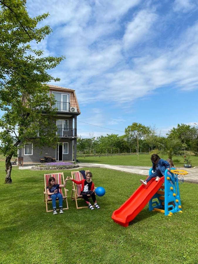 Дом На Пляже Black Sea House Kobuleti Bagian luar foto